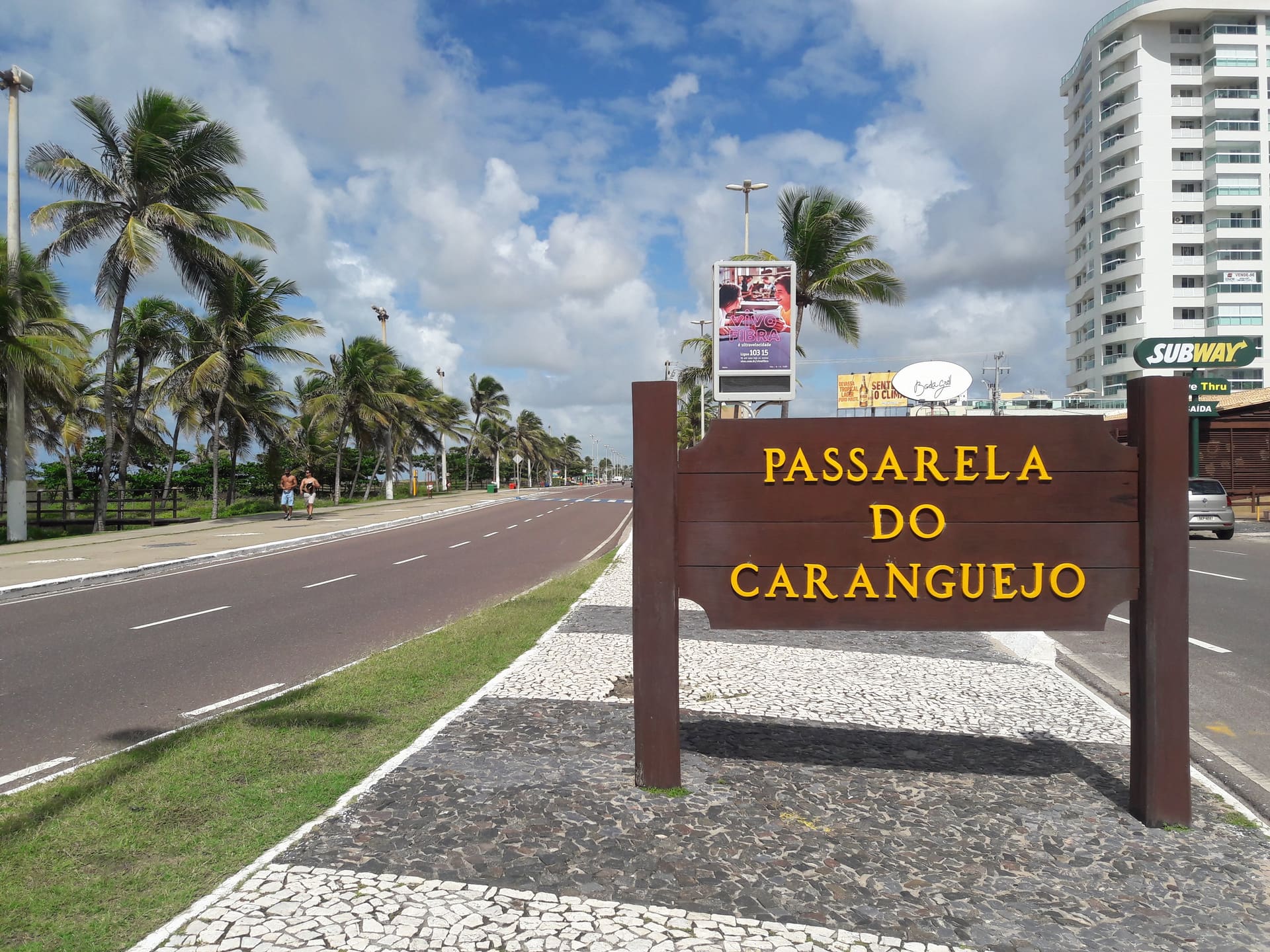 Crab Catwalk (Passarela do Caranguejo) photo 16 — Aracaju, Brazil